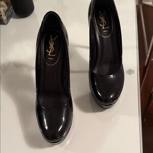 Yves Saint Laurent Glossy Black Heels